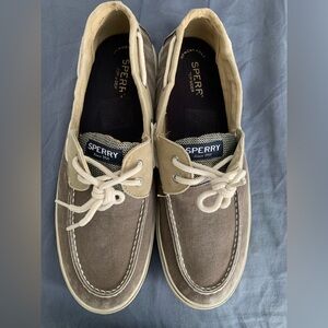 Men’s Sperry deck shoes
